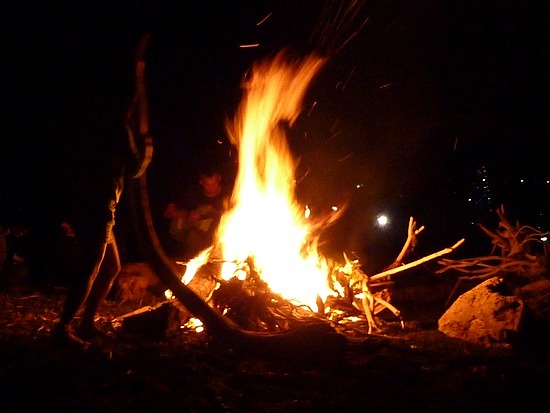 1.1272775661.bonfire-night-on-the-beach