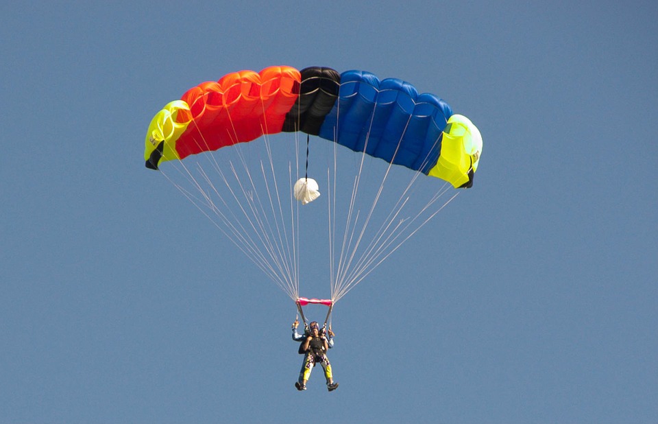 PARACHUTE 1